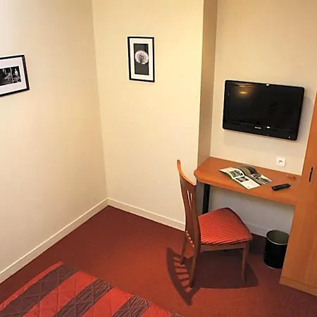 Otel La Consigne Gare Sncf Centre 2*