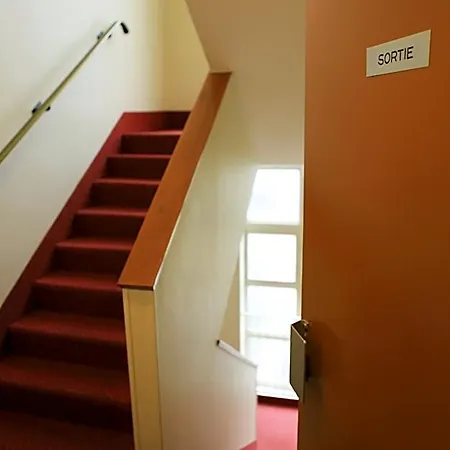 Otel La Consigne Gare Sncf Centre 2*