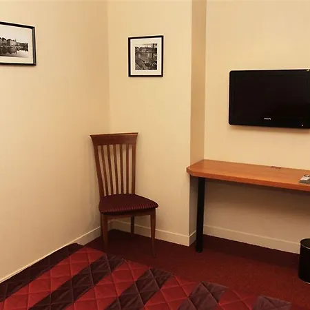 La Consigne Gare Sncf Centre Hotel 2*