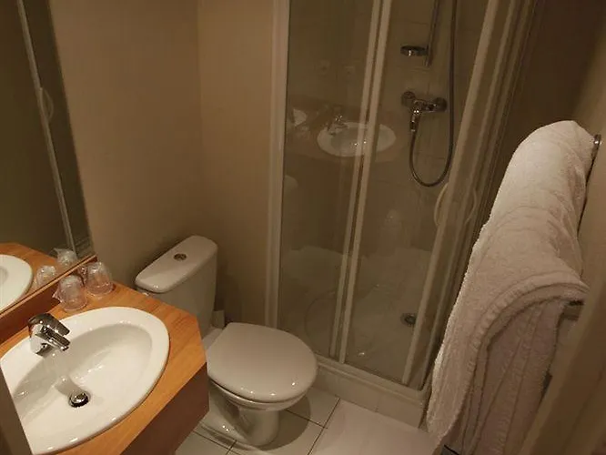 La Consigne Gare Sncf Centre 2* Caen